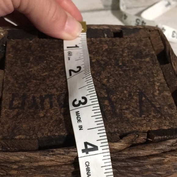 Heavy wooden bottom small brown basket with hole in bottom of wood. - Picture 7 of 7